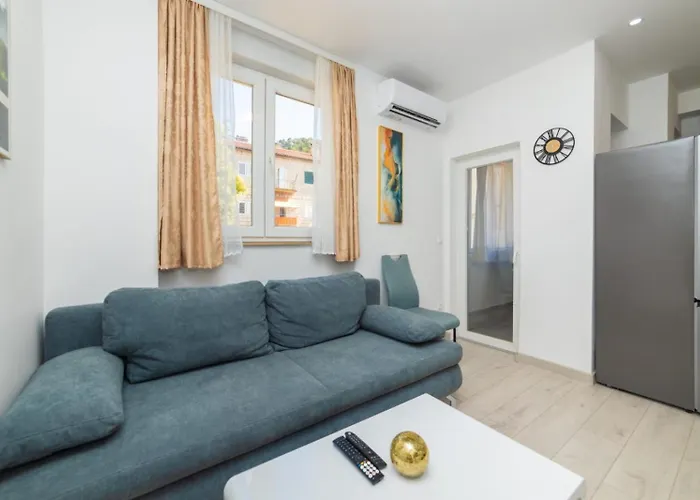 Angy Apartman Ploče