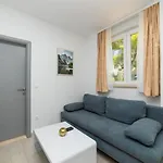 Angy Daire Ploce (Dubrovnik-Neretva)